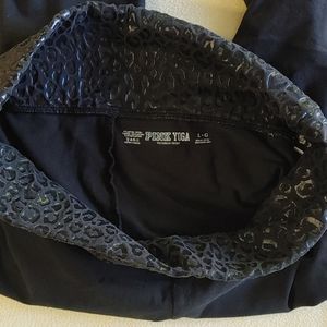 Victoria's secret PINK black capri leggings